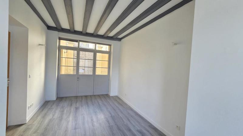 Appartement ancien - 45 m² - 3 pièces