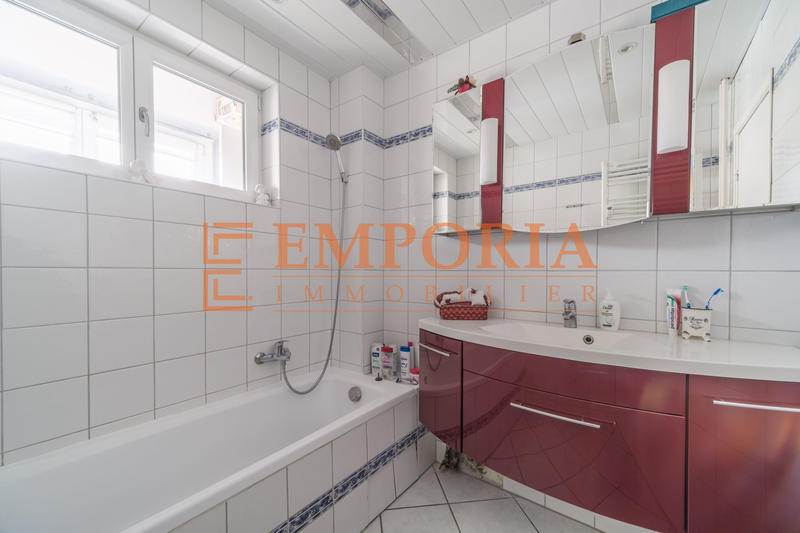 Appartement - 87 m² - 4 pièces