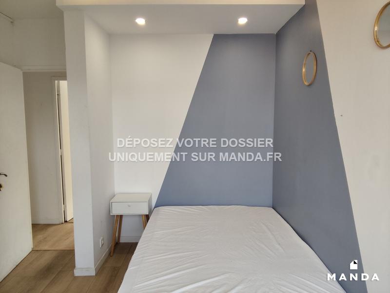 Chambre - 8 m² - 6 pièces