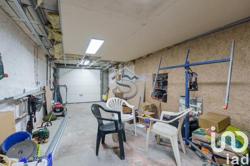 Maison - 243 m² - 7 pièces