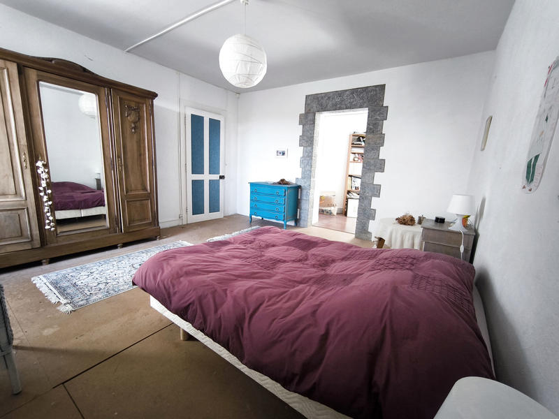 Maison - 225 m² - 7 pièces