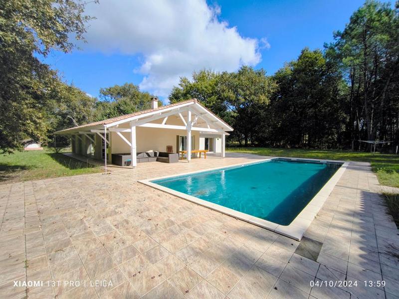 Maison - 283 m² - 7 pièces