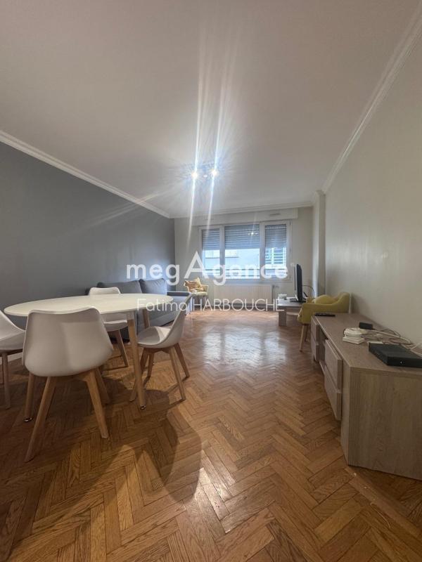 Appartement - 83 m² - 4 pièces