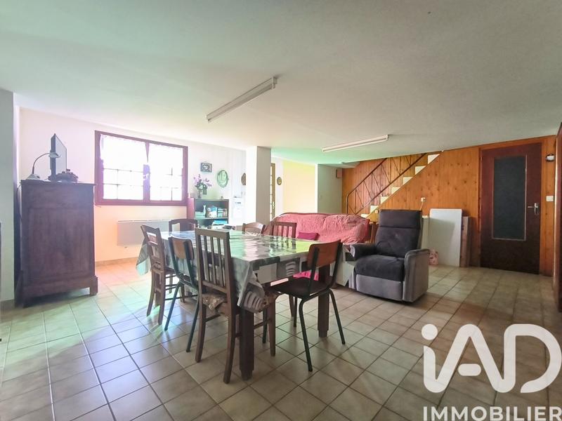 Maison - 197 m² - 6 pièces
