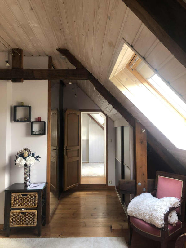 Maison - 204 m² - 7 pièces