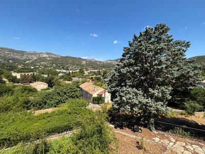 Villa - 90 m² - 4 pièces