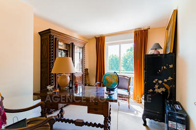 Appartement - 120 m² - 6 pièces