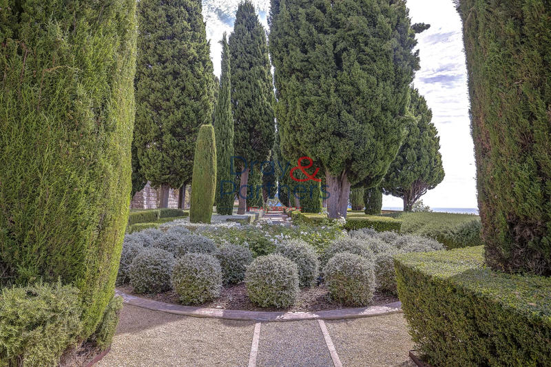 Appartement - 550 m² - 13 pièces