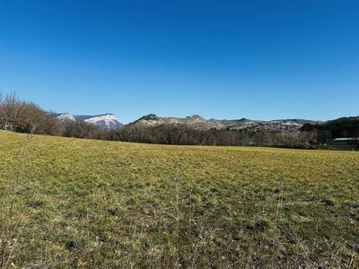 Terrain - 768 m²