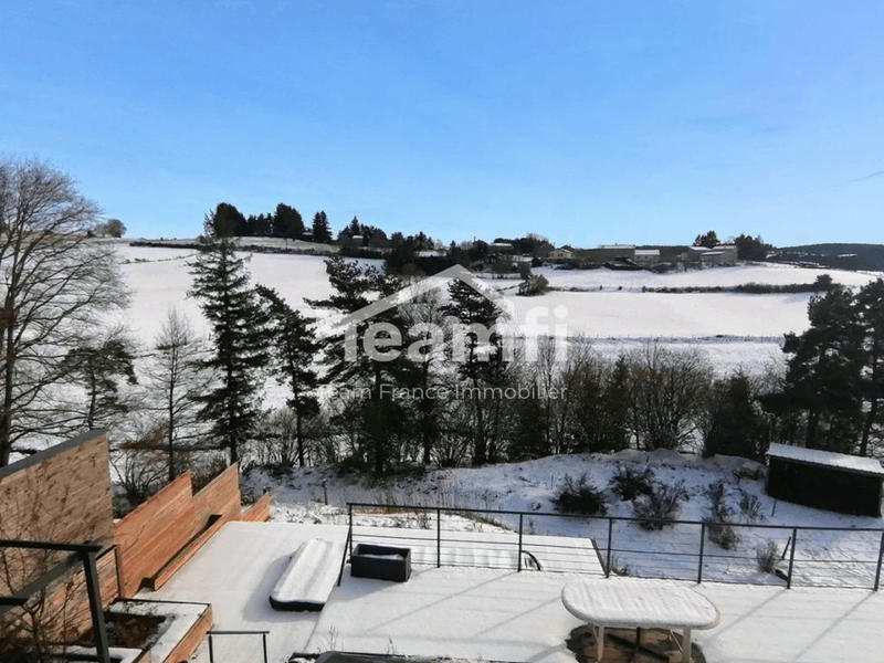 Appartement - 107 m² - 4 pièces