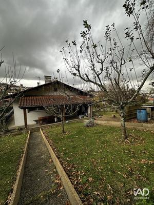 Maison - 145 m² - 8 pièces