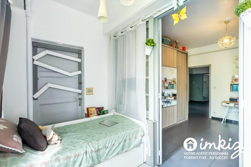 Appartement - 90 m² - 4 pièces