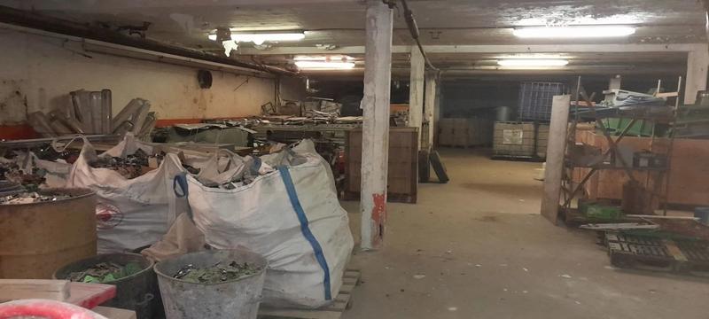 Local d'activité / Entrepôt - 4 076 m² - 10 pièces