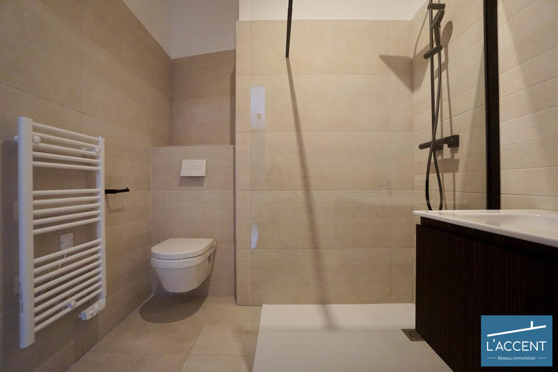 Appartement - 140 m² - 4 pièces