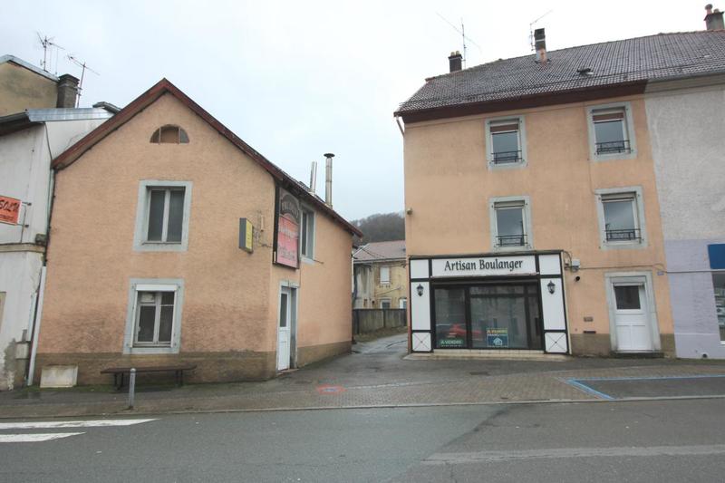 Local commercial - 121 m² - 3 pièces