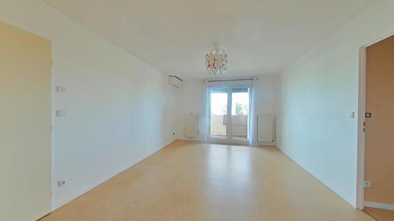 Appartement ancien - 72 m² - 3 pièces