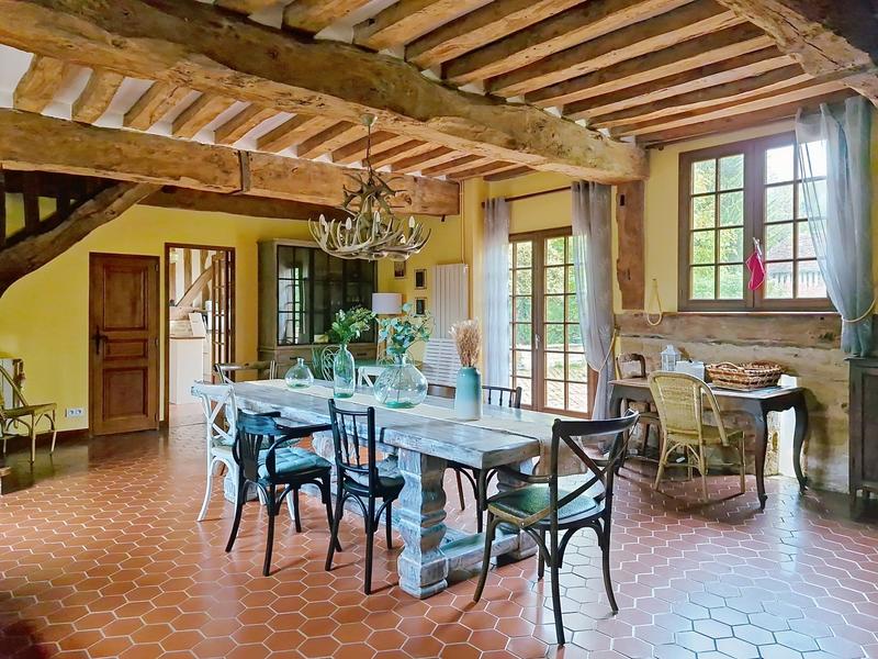 Maison ancienne - 223 m² - 6 pièces