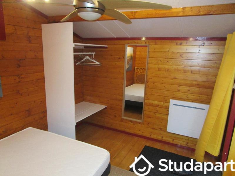 Chambre - 10 m² - 1 pièce