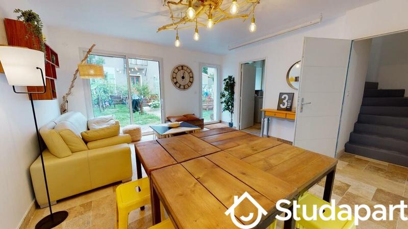 Chambre - 14 m² - 1 pièce