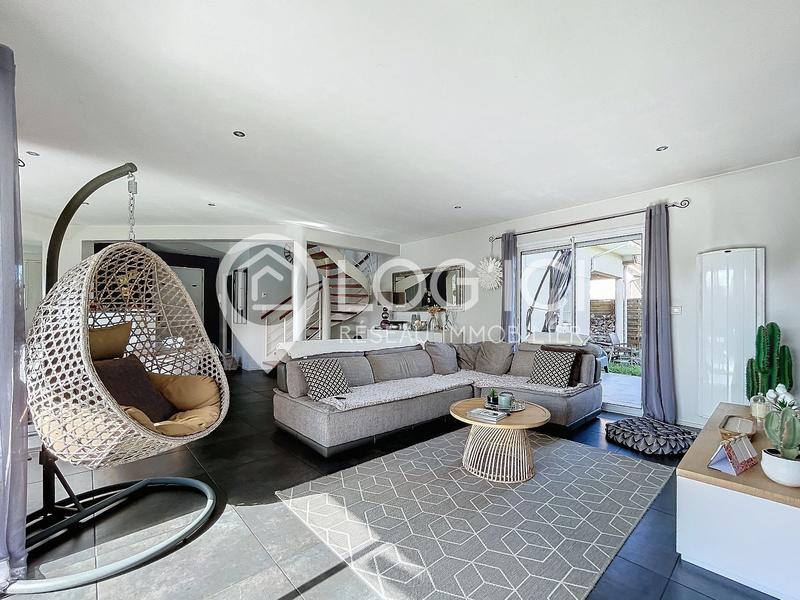 Maison - 145 m² - 5 pièces