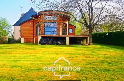 Maison - 284 m² - 10 pièces