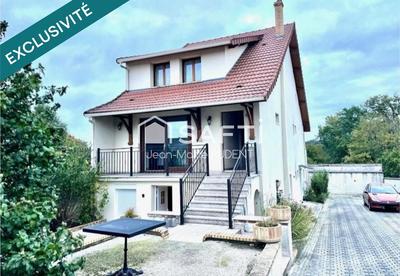 Maison - 216 m² - 10 pièces