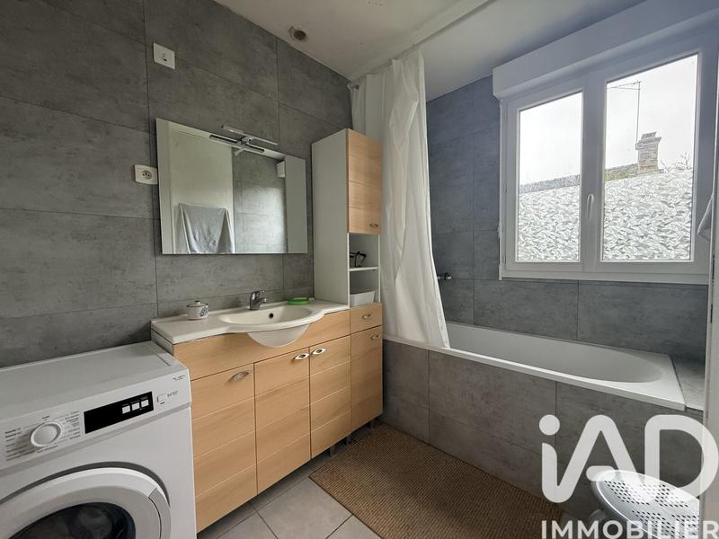 Maison - 104 m² - 6 pièces