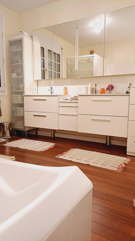 Maison - 243 m² - 8 pièces