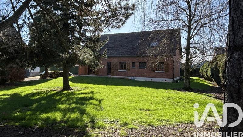 Maison - 180 m² - 8 pièces