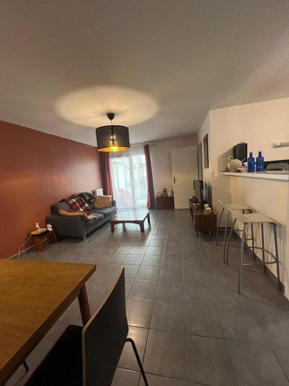 Appartement - 72 m² - 3 pièces