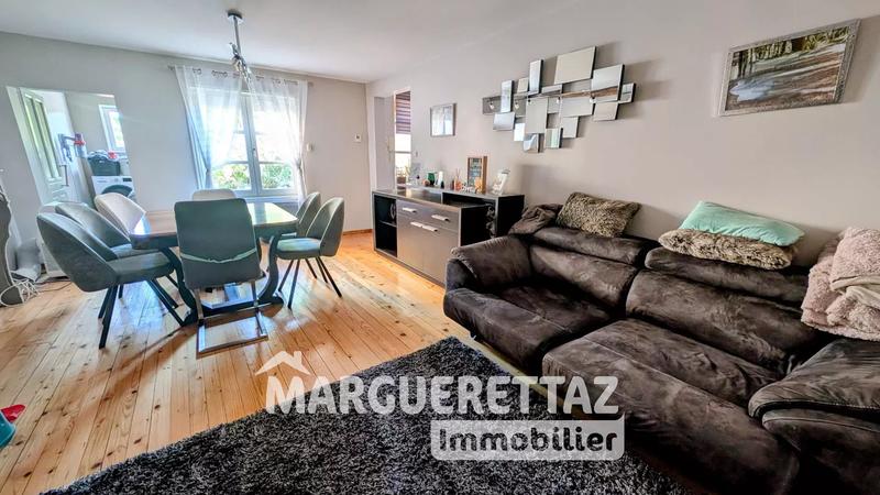 Appartement - 93 m² - 3 pièces
