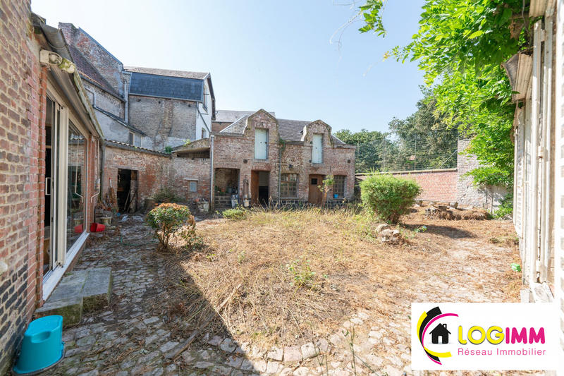 Maison - 218 m² - 10 pièces