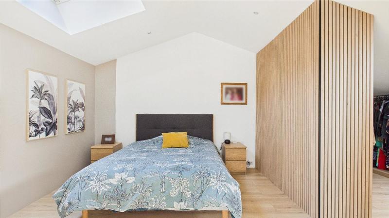 Maison - 185 m² - 5 pièces