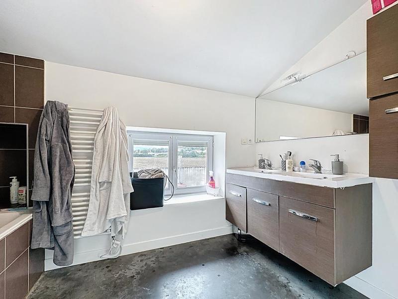 Appartement - 72 m² - 3 pièces