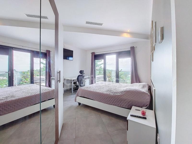 Villa - 128 m² - 4 pièces