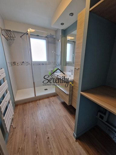 Appartement - 100 m² - 4 pièces