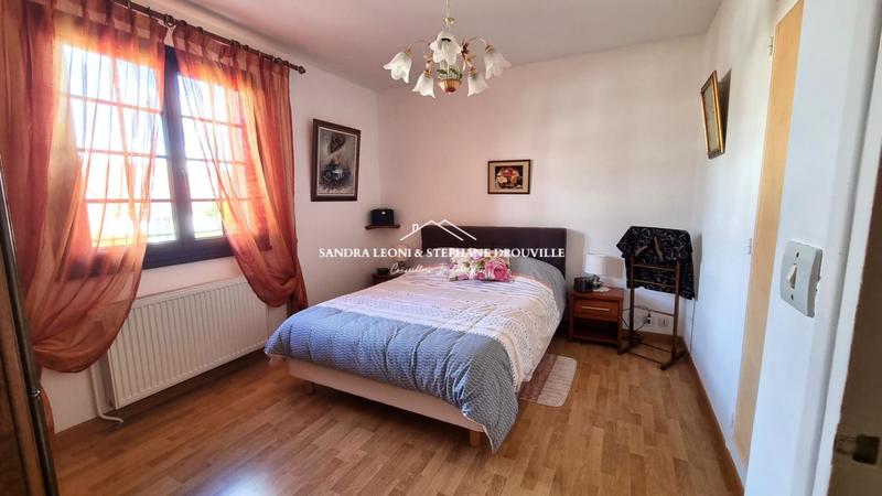 Maison - 137 m² - 7 pièces