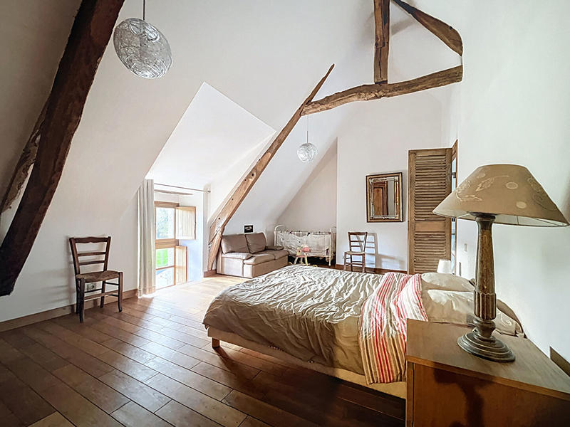 Maison - 418 m² - 15 pièces