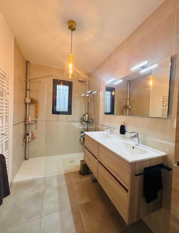 Maison - 97 m² - 4 pièces