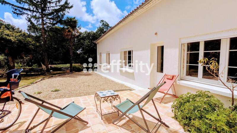 Maison - 180 m² - 7 pièces