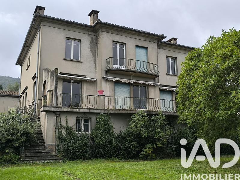 Maison de maîtres - 250 m² - 8 pièces