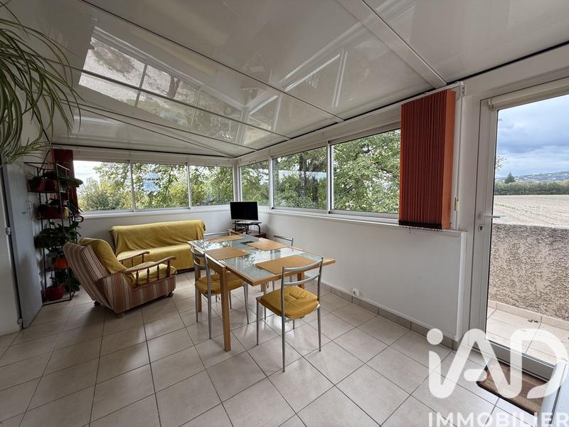 Maison - 250 m² - 8 pièces