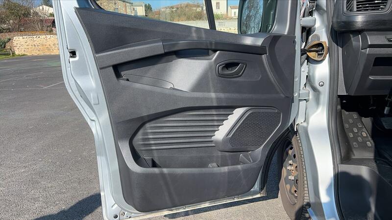 Renault Trafic 2.0 dCi 150 Zen - 9 places