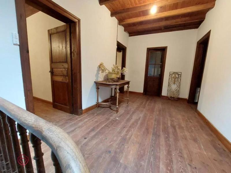 Appartement - 135 m² - 7 pièces