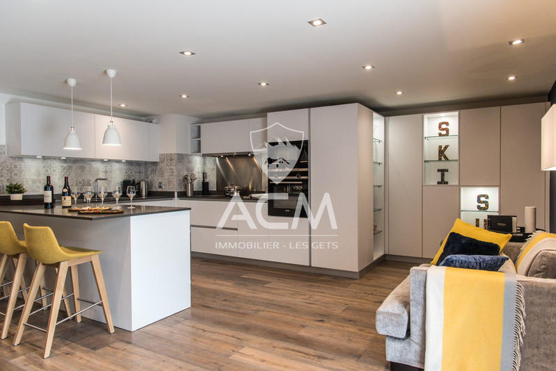 Duplex - 176 m² - 5 pièces