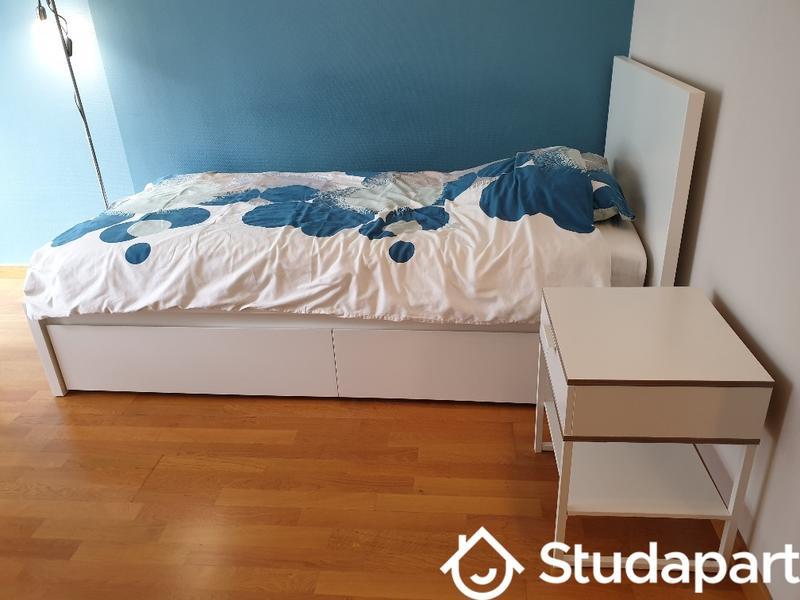 Chambre - 11 m² - 1 pièce