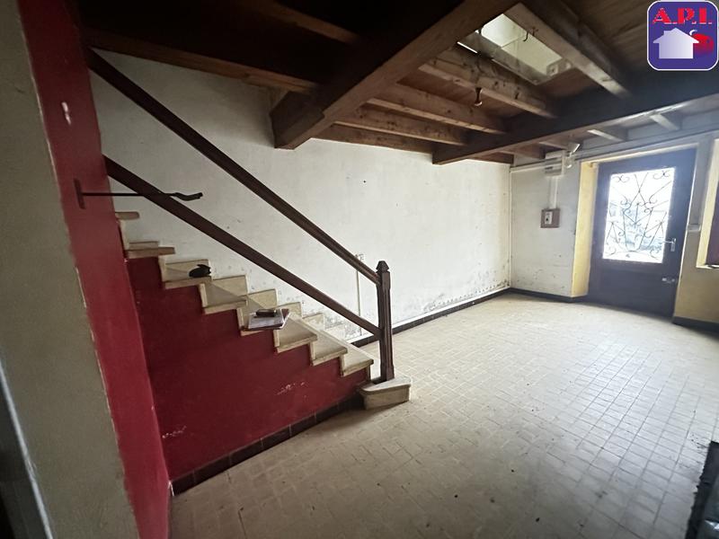 Maison - 216 m² - 8 pièces