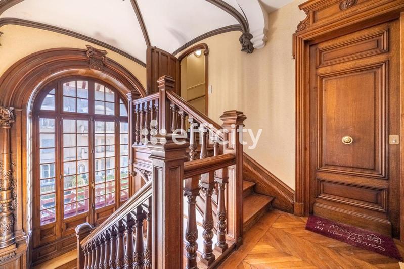 Appartement - 100 m² - 6 pièces