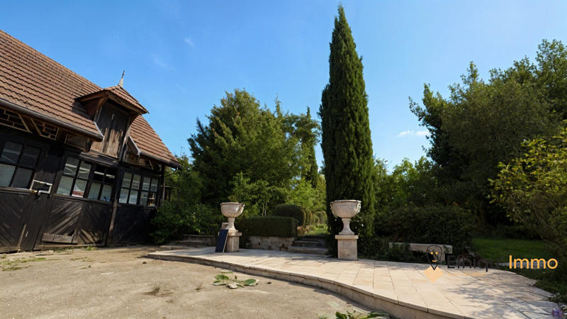 Maison ancienne - 150 m² - 3 pièces