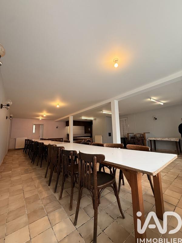 Maison - 200 m² - 10 pièces